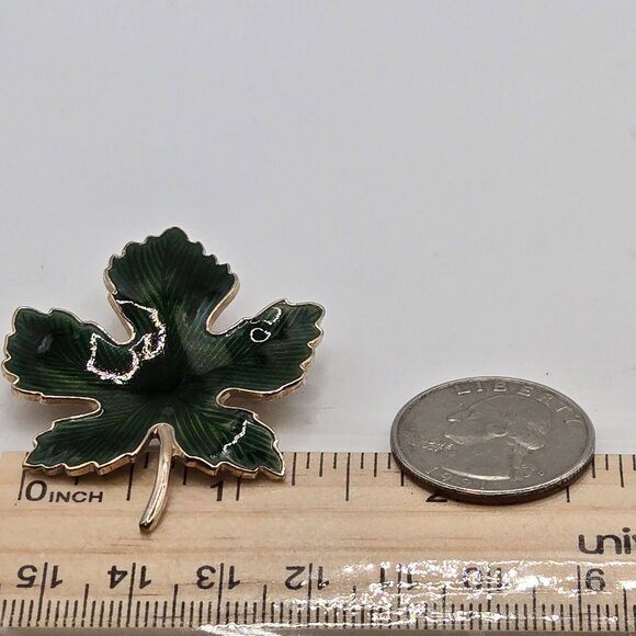VTG Brooch GoldTone Maple Leaf Green Enamel Fairy Cottage Core Boho Canadian Pin - Picture 9 of 14